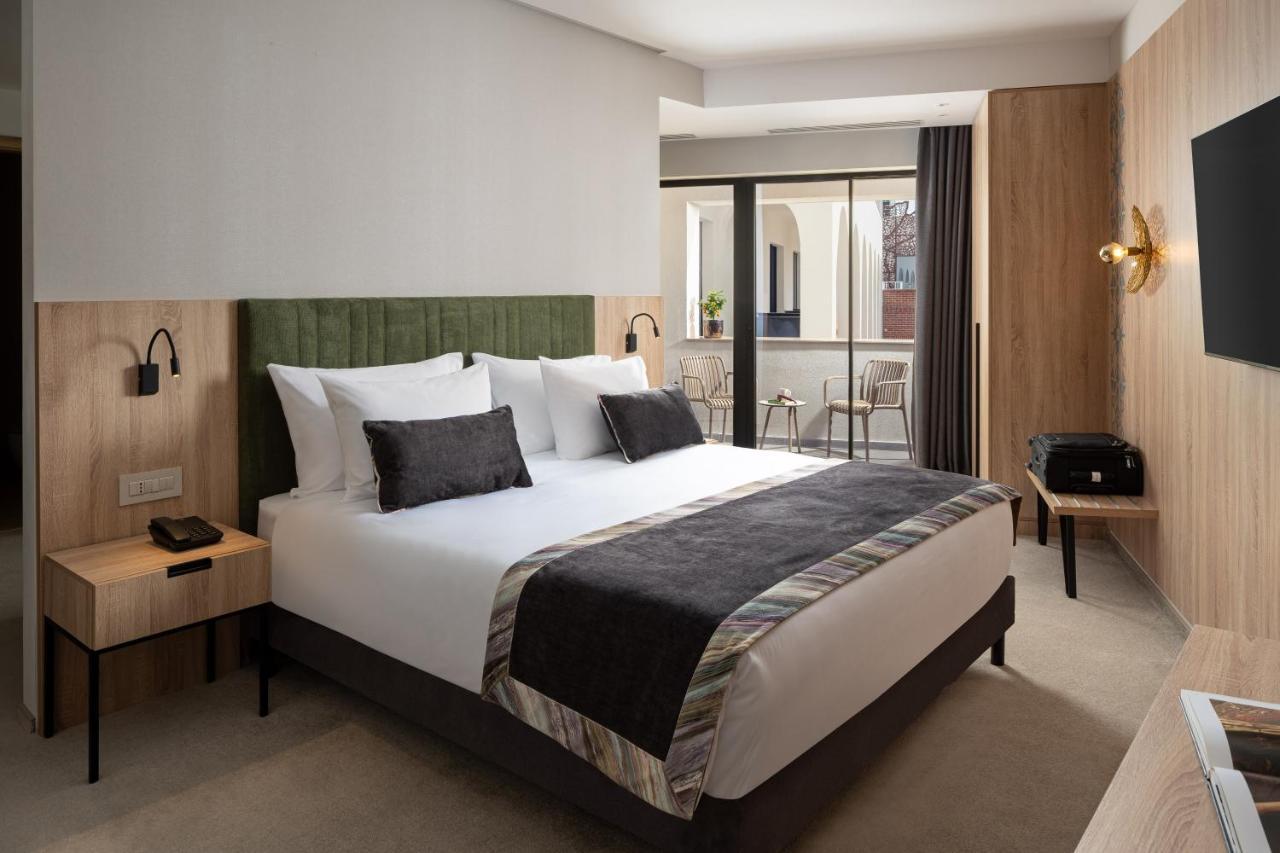Hotel Mercure Conacul Cozieni 4*