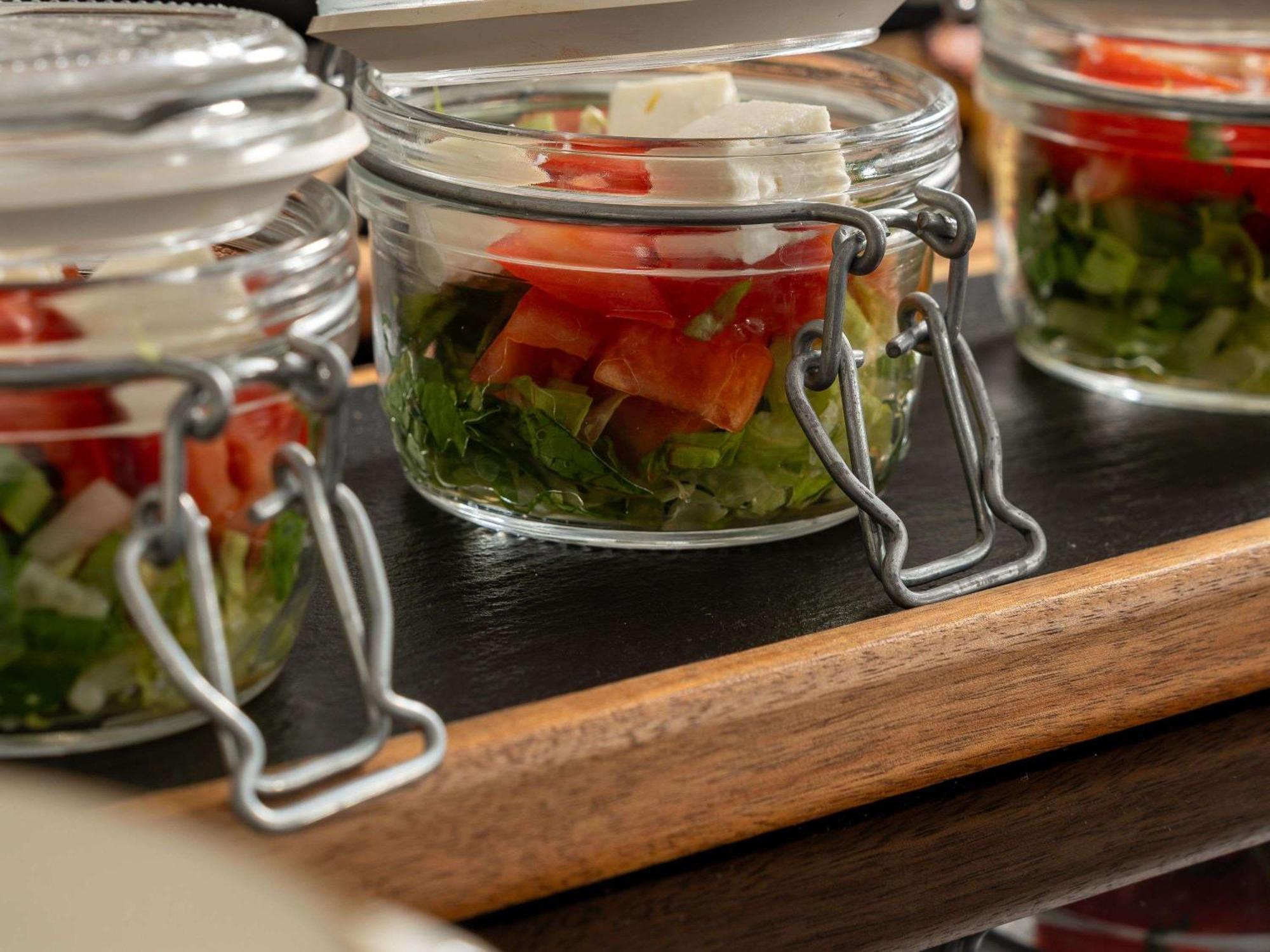 Hotel Mercure Conacul Cozieni