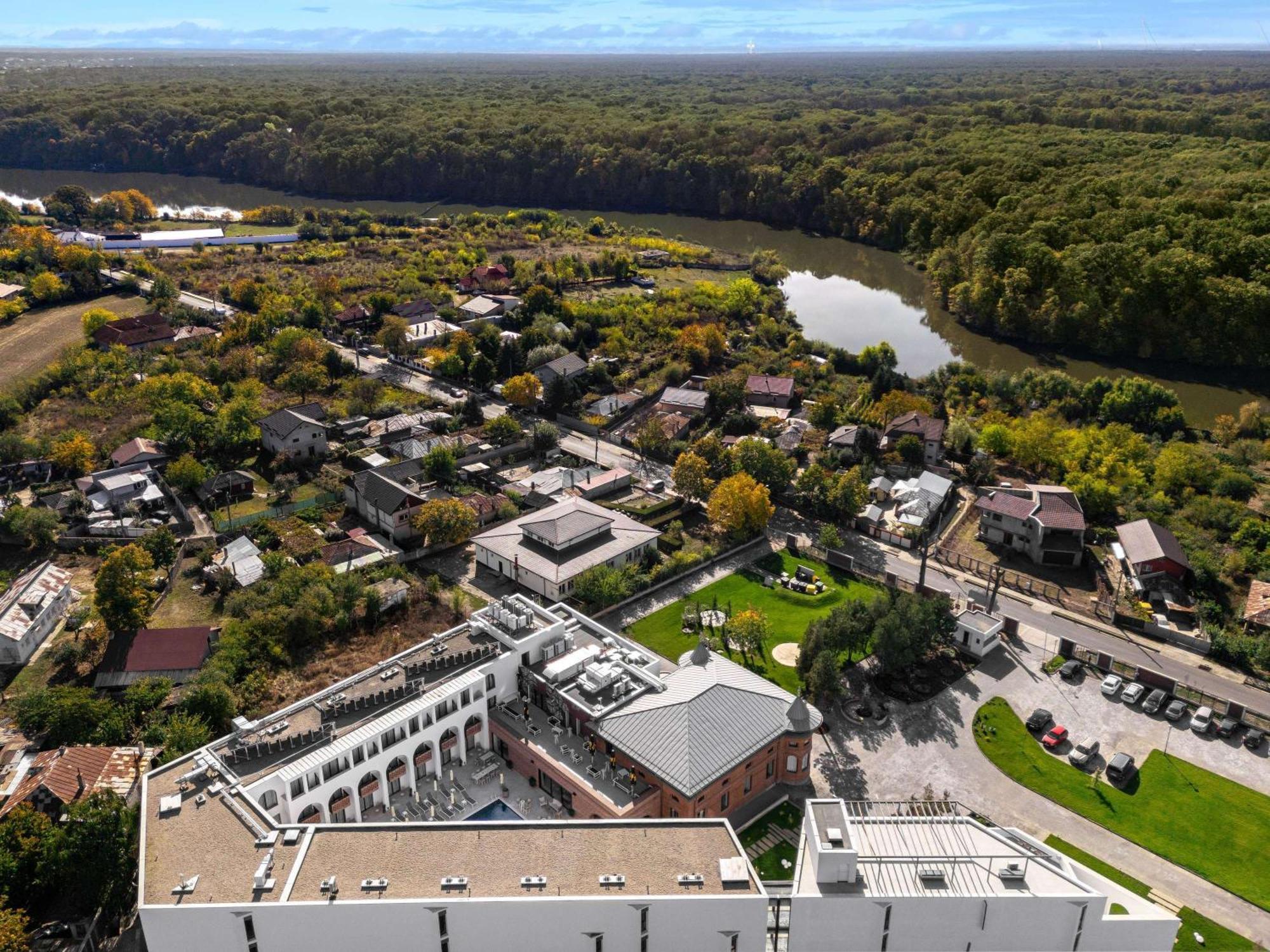 Hotel Mercure Conacul Cozieni